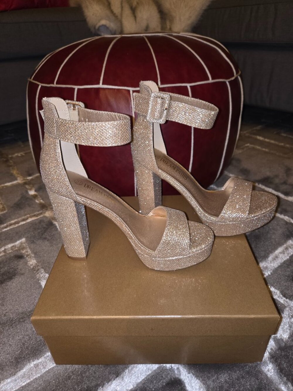 Dress Gold glitter Sandals
